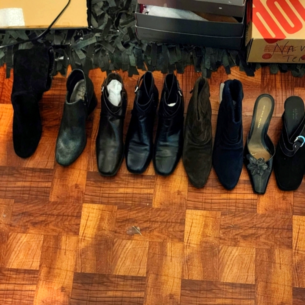 Women  Leather...suede Booties...mules...sandal...